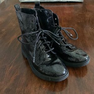 Wonder Nation Kids Glitter black combat boots